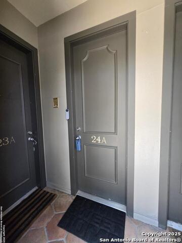 7707 Broadway Property Photo 7