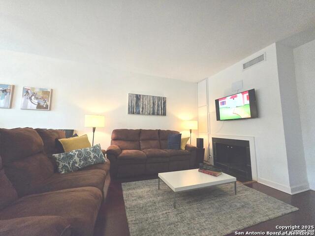 7707 Broadway Property Photo 14