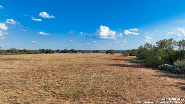 000 Von Ormy Rd Property Photo 16