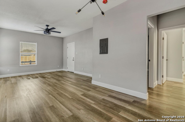 1803 Texas Property Photo 6