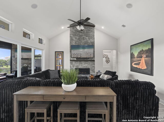 25026 Dulzura Property Photo 13