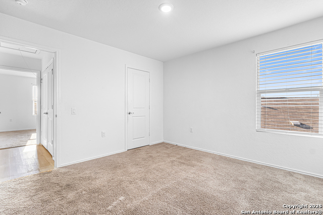 7350 London Property Photo 4