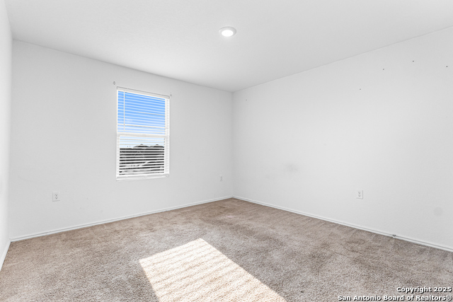 7350 London Property Photo 7