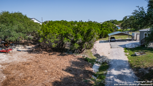 1121 Sleepy Hollow Property Photo 6