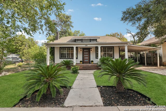 1119 W Huisache Property Photo 1