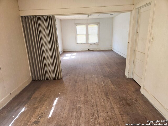 201, 205 E Clare Property Photo 10