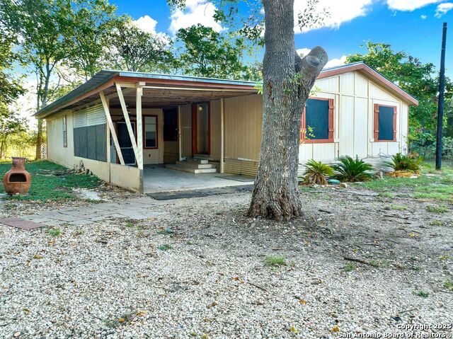 245 Bandera Property Photo 6