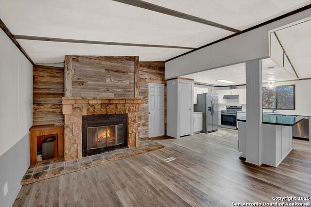 245 Bandera Property Photo 12