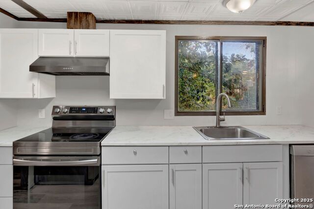 245 Bandera Property Photo 16