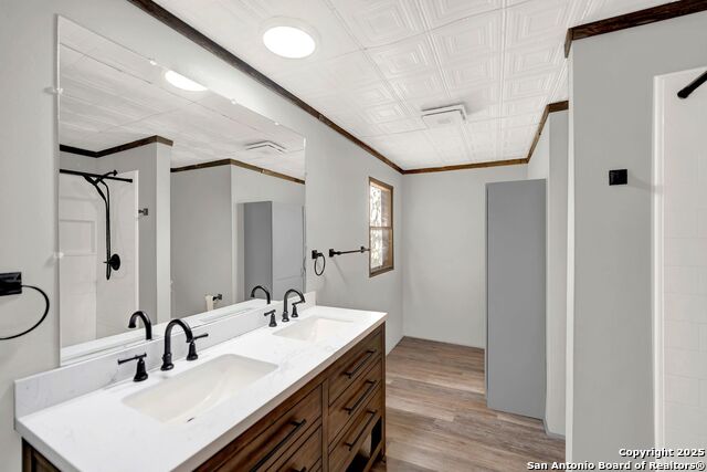 245 Bandera Property Photo 20