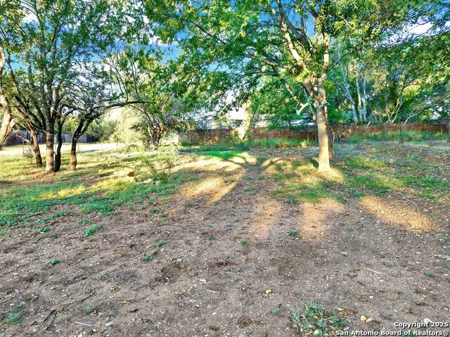 245 Bandera Property Photo 37