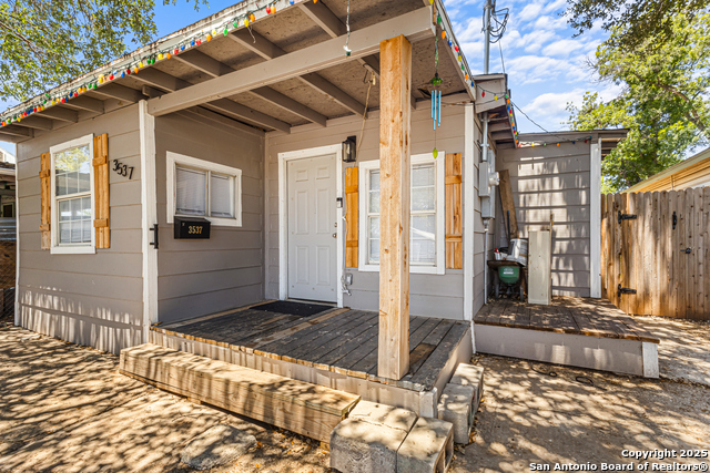 3537 S Laredo St Property Photo 2