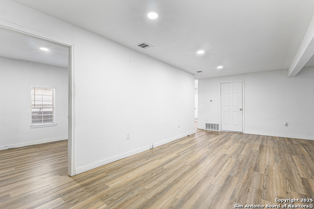 3537 S Laredo St Property Photo 3