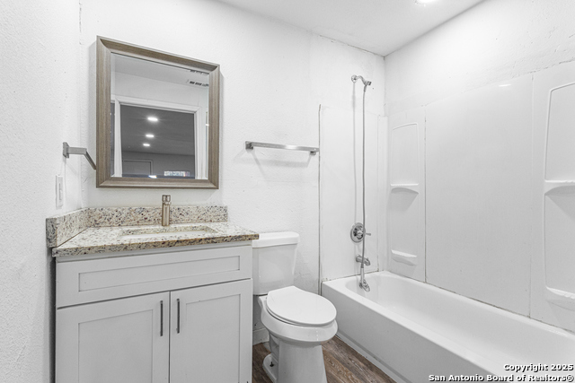 3537 S Laredo St Property Photo 9