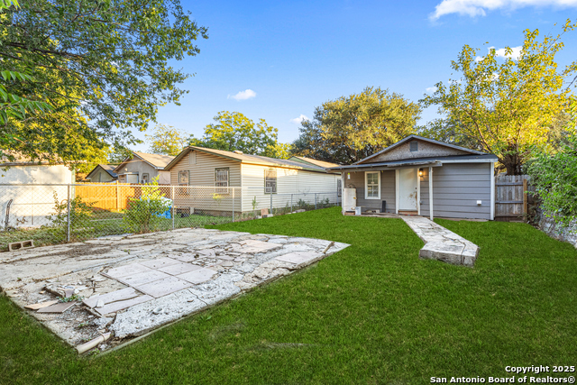 3537 S Laredo St Property Photo 17