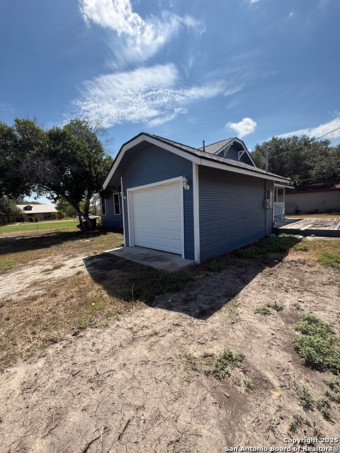 708 S 7th Street Property Photo 2