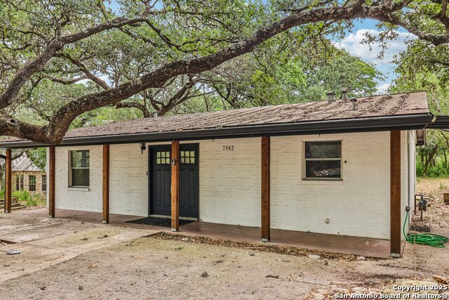 7735 Mockingbird Ln Property Photo 6