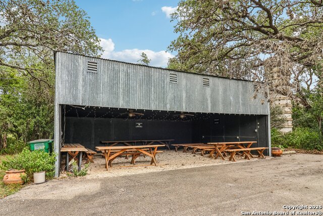 7735 Mockingbird Ln Property Photo 7