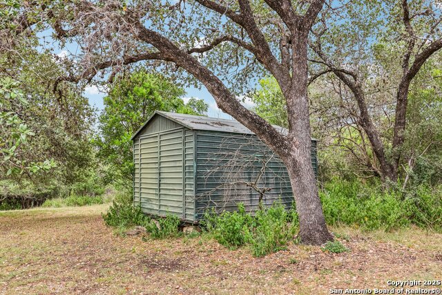 7735 Mockingbird Ln Property Photo 9