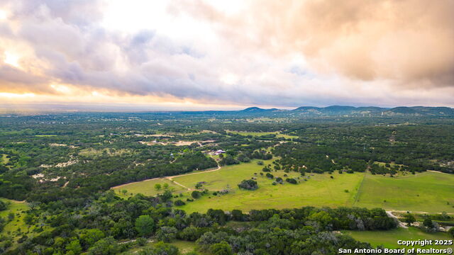 2186 Fm 470 Property Photo 13