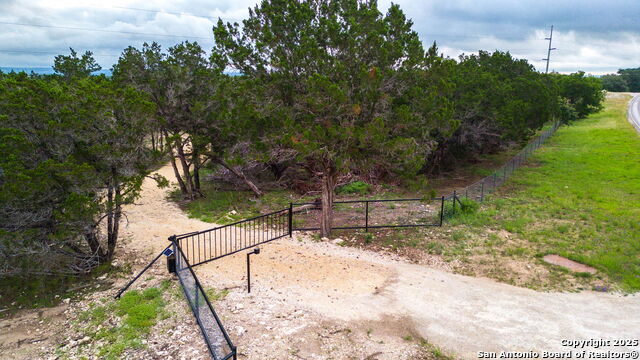 2186 Fm 470 Property Photo 21