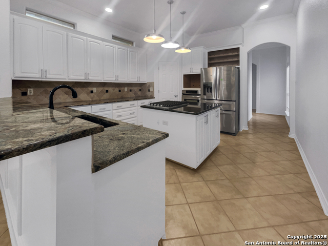 14622 Snip Property Photo 6