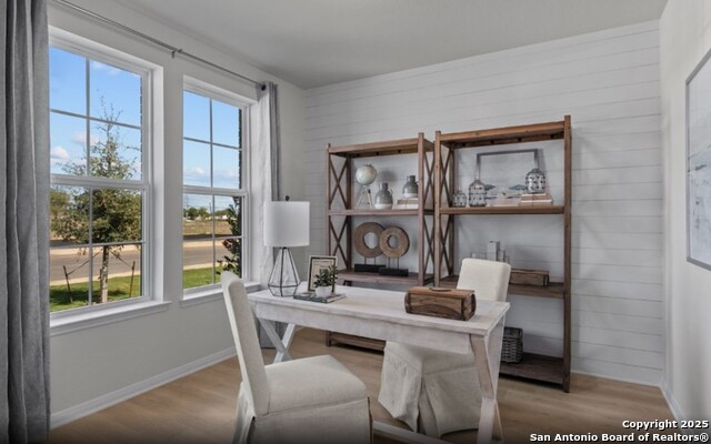 273 Red Arrow Property Photo 2