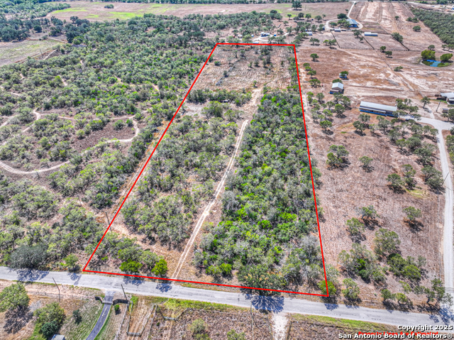 445 Single Oak Rd Property Photo 1