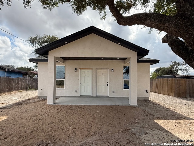 3274 N Ih 35 Property Photo 3