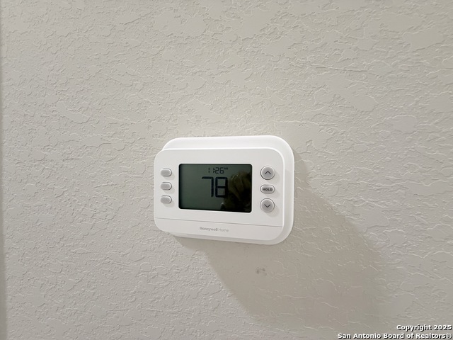 3274 N Ih 35 Property Photo 16