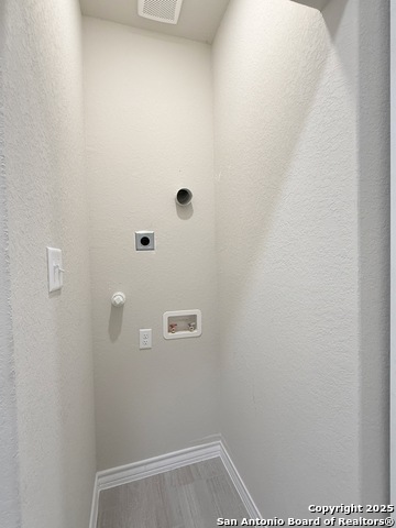 3274 N Ih 35 Property Photo 26