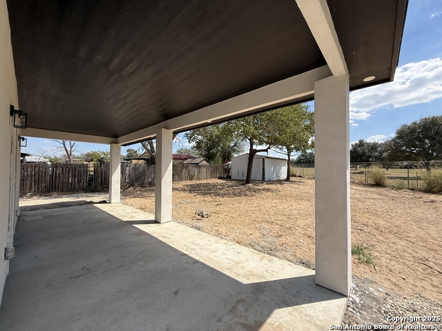 3274 N Ih 35 Property Photo 31