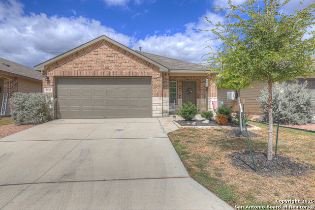 2917 Brogan Creek Property Photo 1