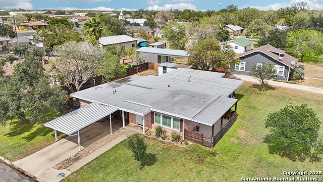 100 N Carroll Property Photo 1
