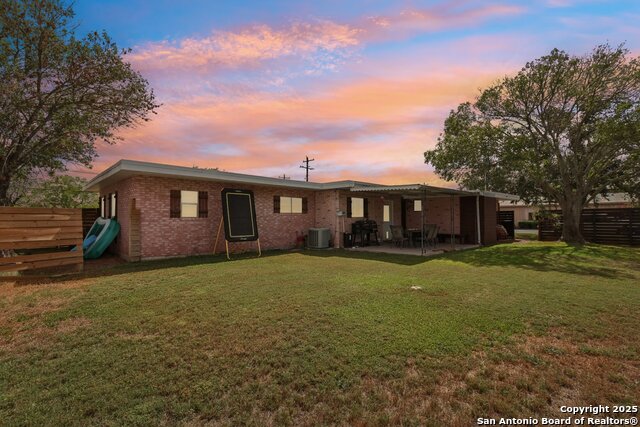 100 N Carroll Property Photo 6