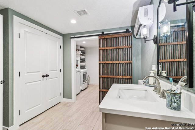 100 N Carroll Property Photo 29