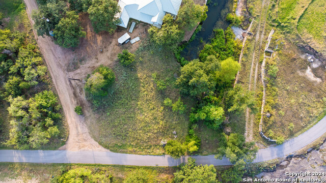 302 Lake Downs Property Photo 3