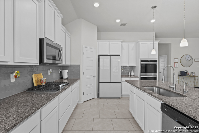 1637 Cullanne Property Photo 13