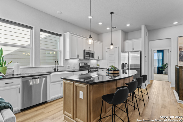 5843 Whitby Rd Unit 6 Property Photo 1