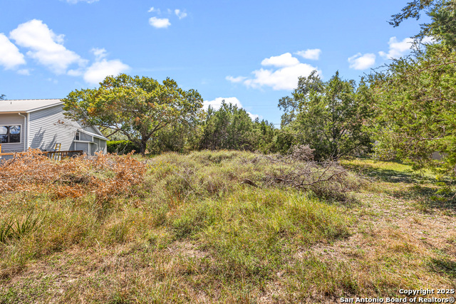 269 Watts Ln Property Photo 5