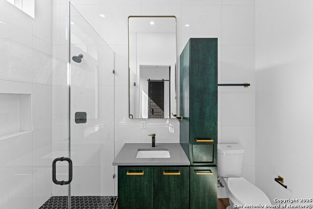 108 Vine Property Photo 12