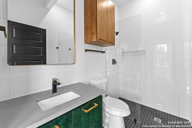 108 Vine Property Photo 20