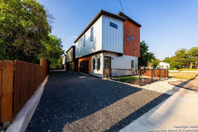 108 Vine Property Photo 22