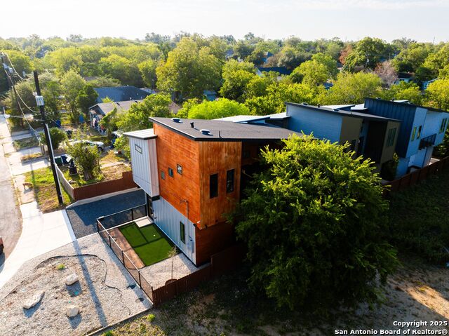 108 Vine Property Photo 24