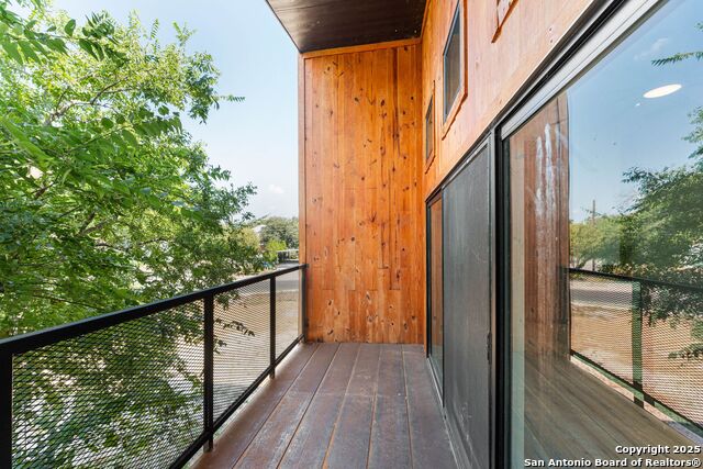 108 Vine Property Photo 25