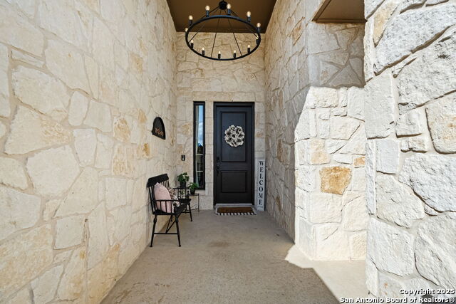 29051 Hobblebush Property Photo 4