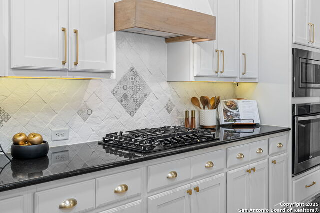 29051 Hobblebush Property Photo 17