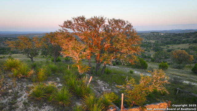 Far Hills Ranch Tract 3 Property Photo 8