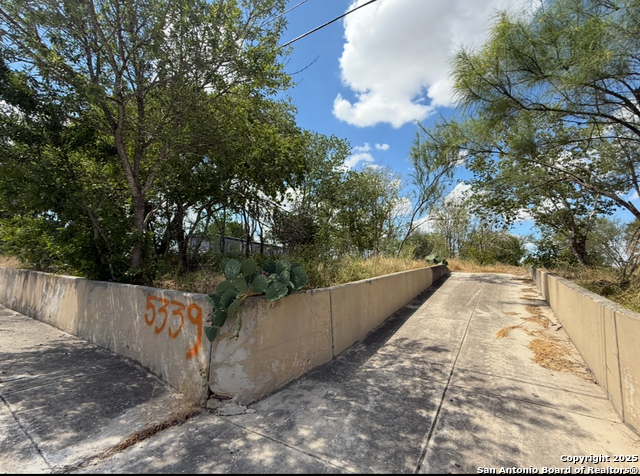 5339 Natho St Property Photo 3