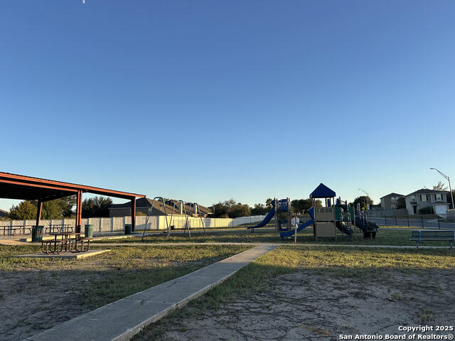 3506 Moss Mdw Property Photo 9